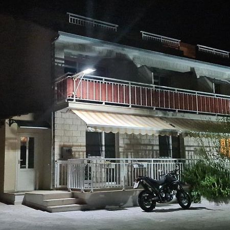 Luxury Apartments Oasis Λομπάρδα Εξωτερικό φωτογραφία