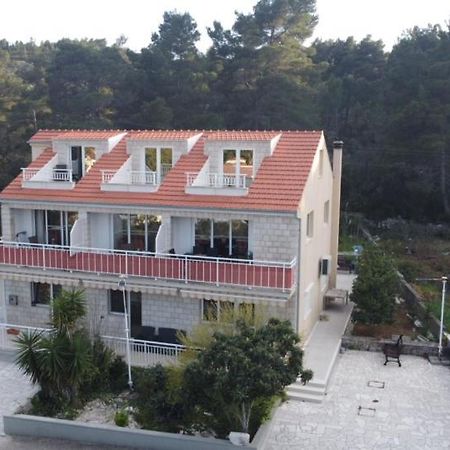 Luxury Apartments Oasis Λομπάρδα Εξωτερικό φωτογραφία