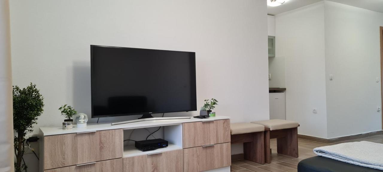 Luxury Apartments Oasis Λομπάρδα Εξωτερικό φωτογραφία