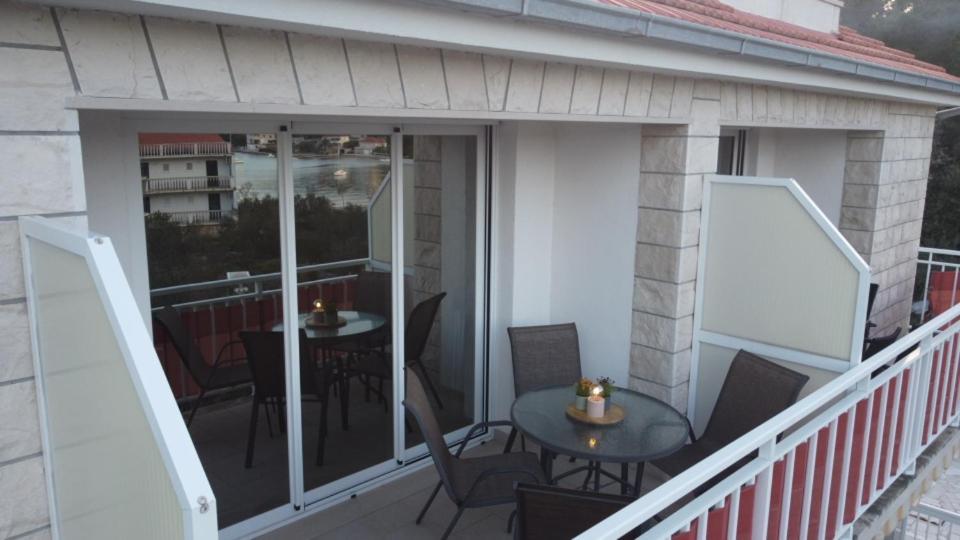 Luxury Apartments Oasis Λομπάρδα Εξωτερικό φωτογραφία
