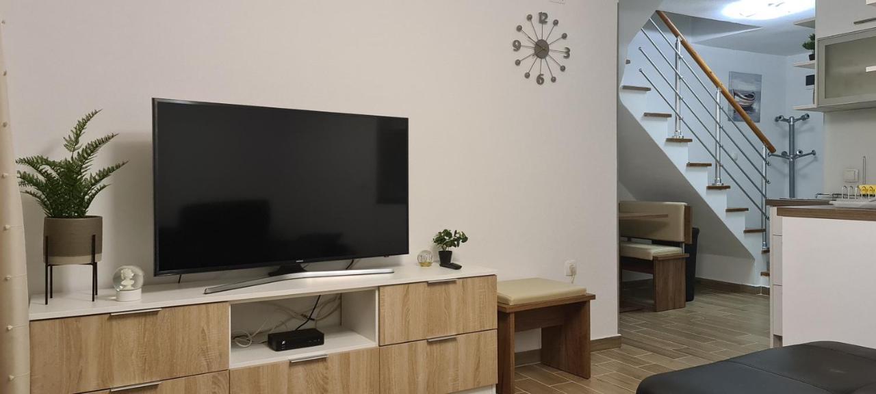 Luxury Apartments Oasis Λομπάρδα Εξωτερικό φωτογραφία